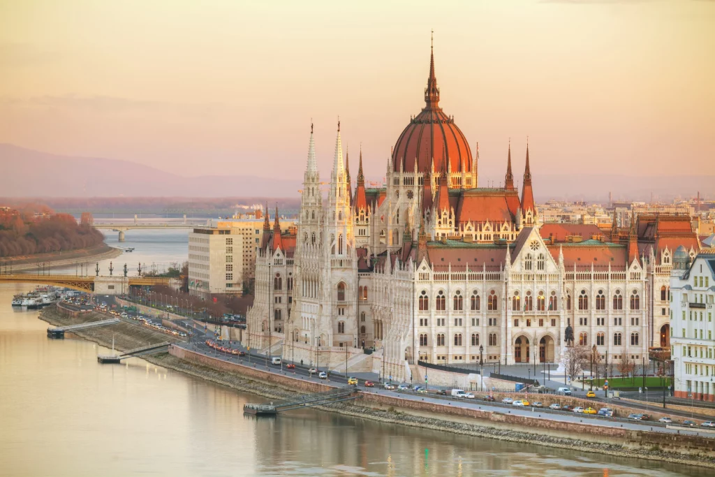 Experiența Erasmus în Ungaria: Un Student Întors Acasă
