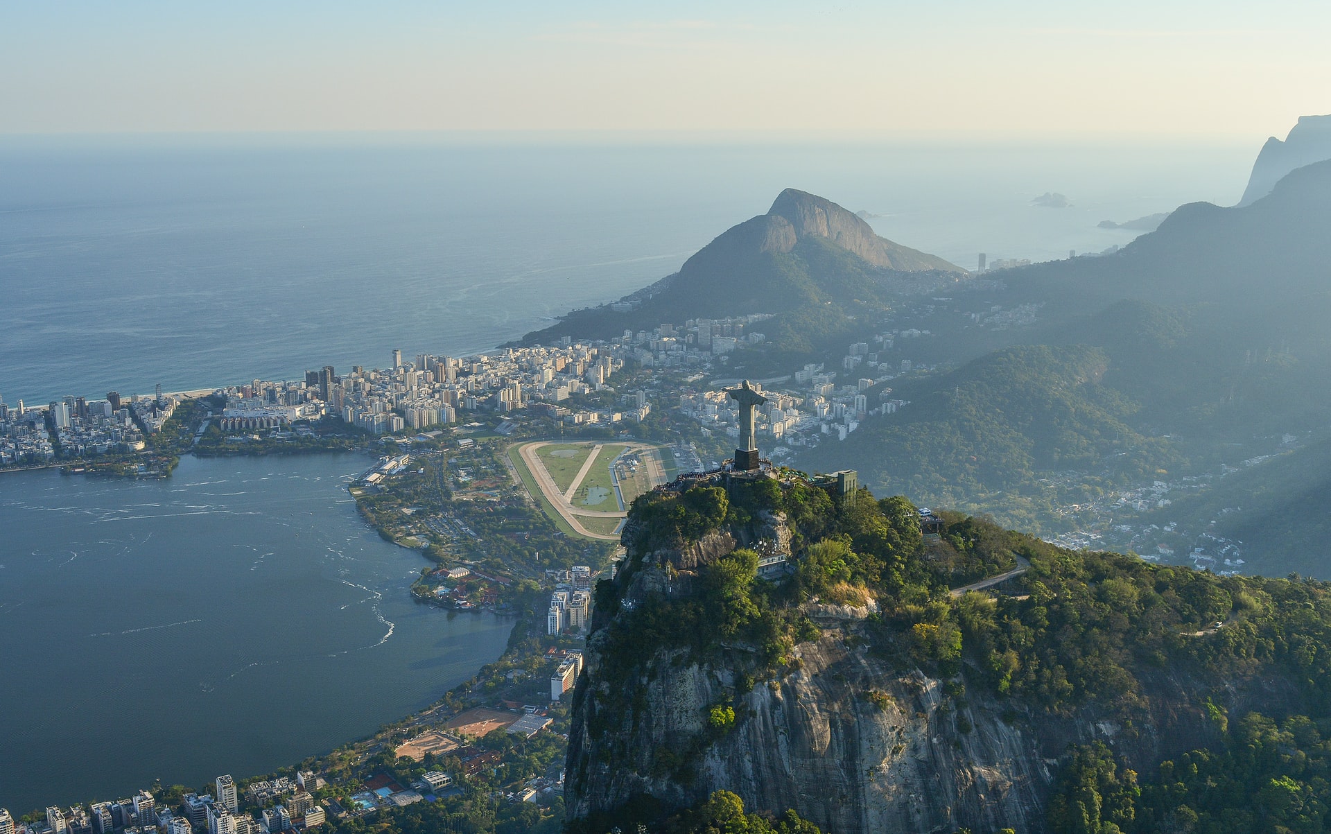 statuia lui hristos brazilia minunile lumii moderne 