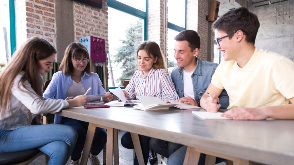 Unde Poți Pleca Prin Programul Erasmus+ Și Pentru Cât Timp?